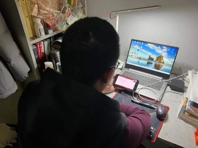 e.jpg 图片